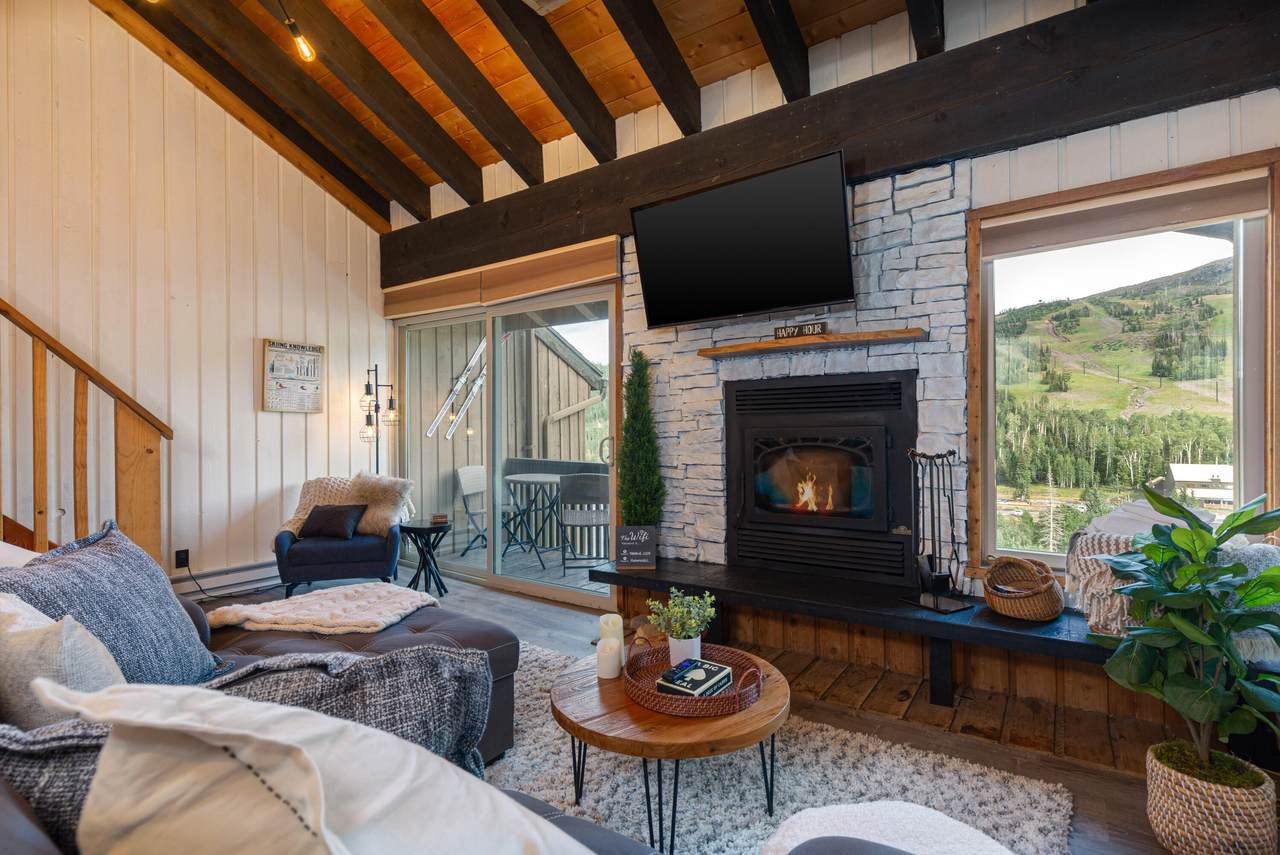 226 Hwy 143 - Photo 1