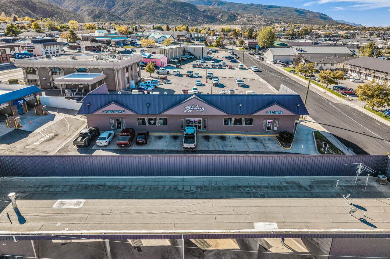 438 Main St - Photo 1