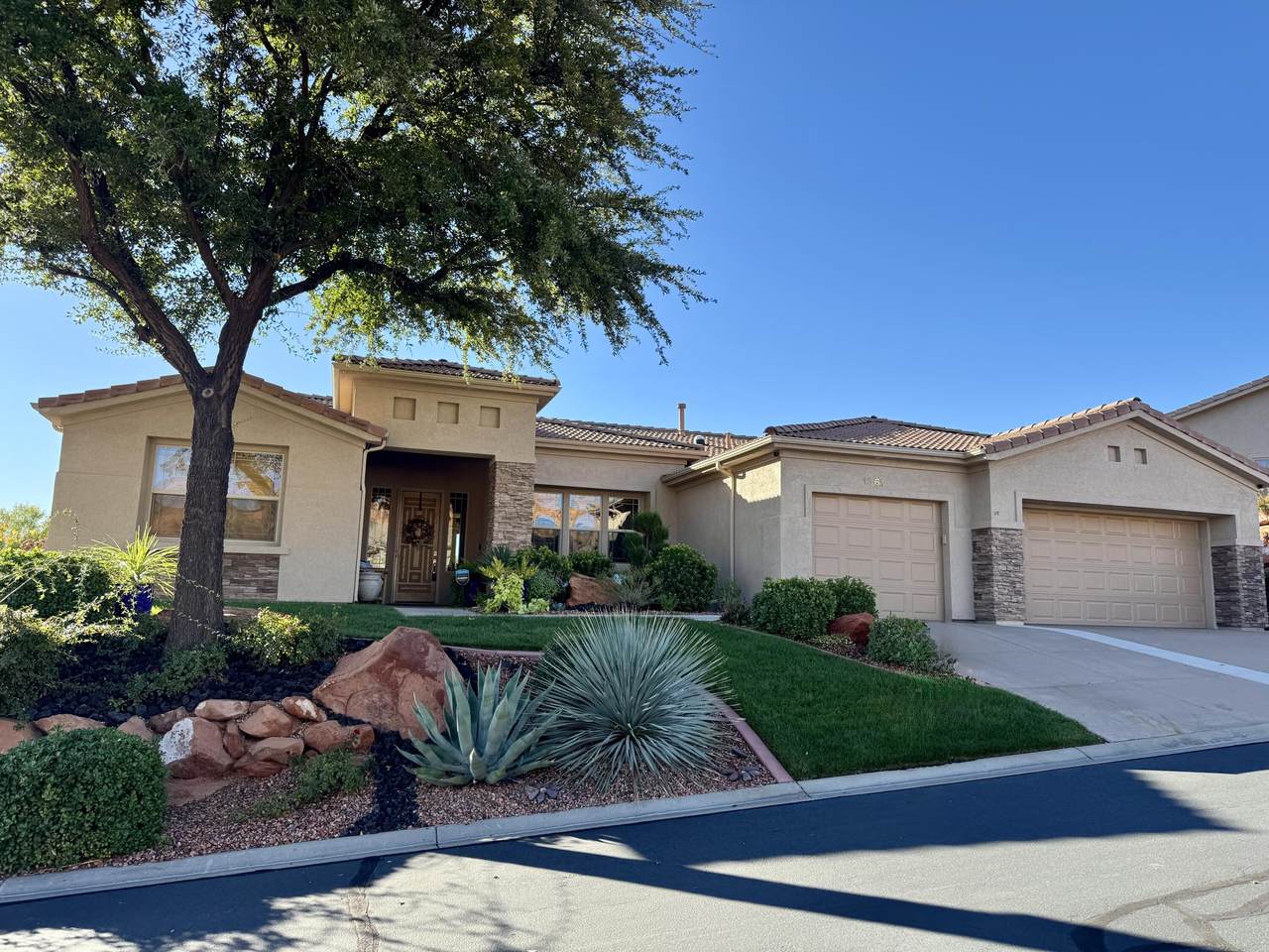 1361 Red Butte Dr Dr - Photo 1