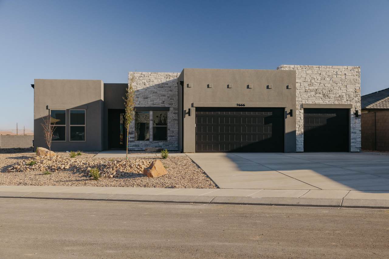 2666 Venice - Photo 1