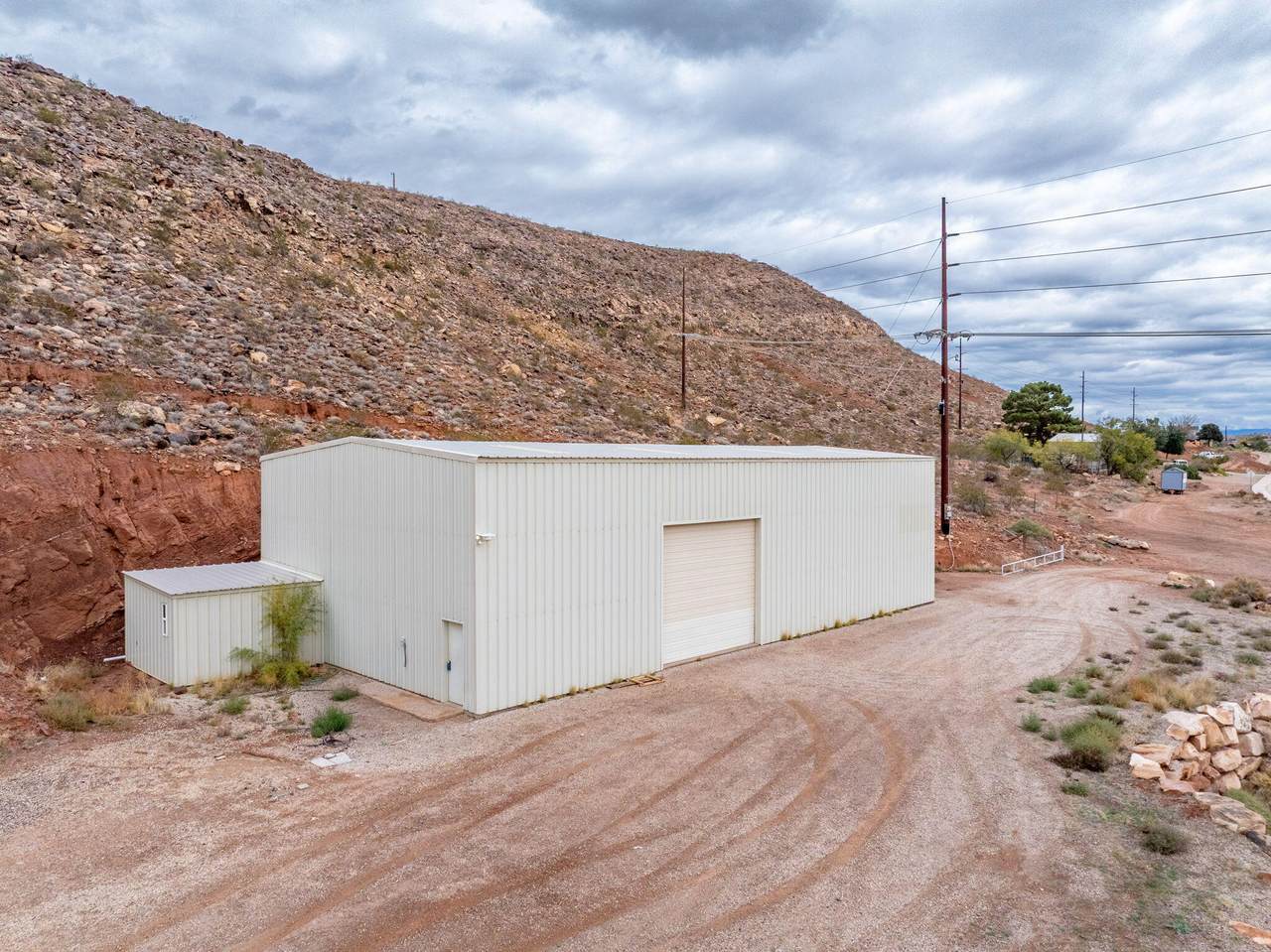 555 Nichols Peak Rd - Photo 1