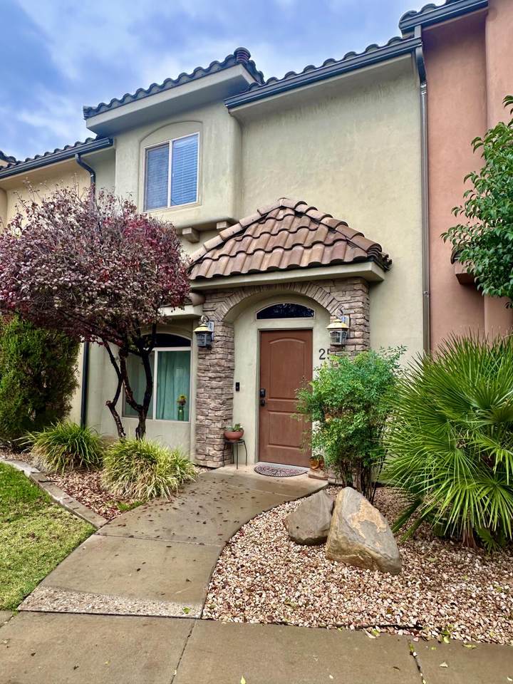 2075 Sir Monte - Photo 1