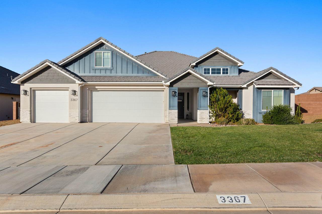 3367 Chimney Rock Dr - Photo 1