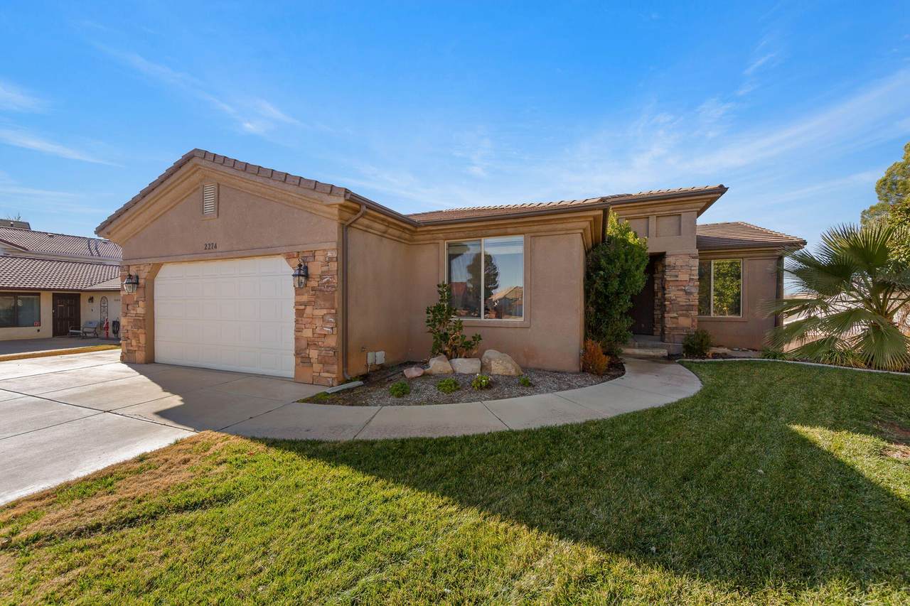 2274 Mountain View Cir - Photo 1