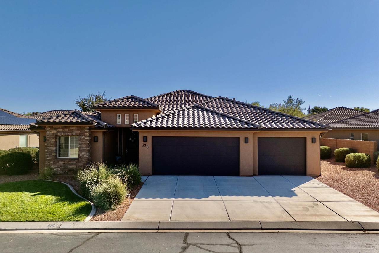 336 Desert Rose Way - Photo 1