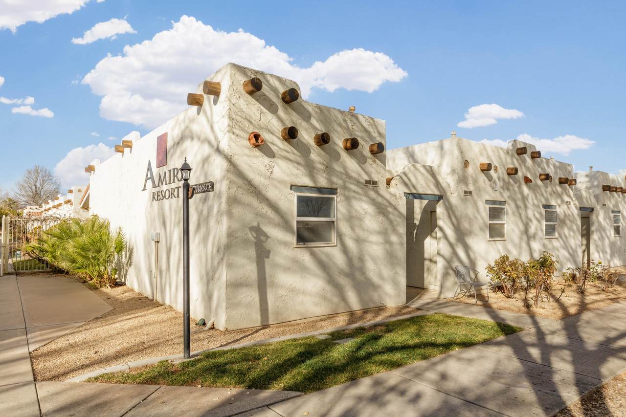 1999 Canyon View Dr - Photo 1