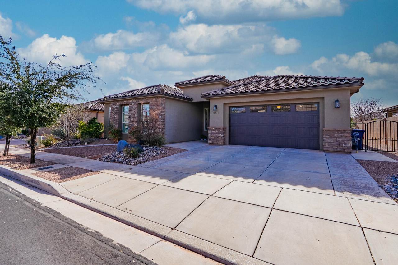 3741 Kenzies Way - Photo 1
