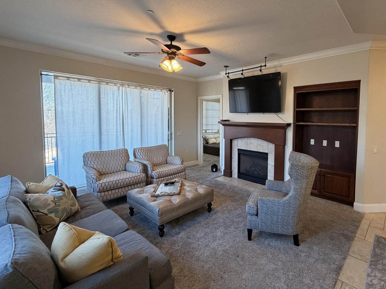 810 Dixie Dr - Photo 1