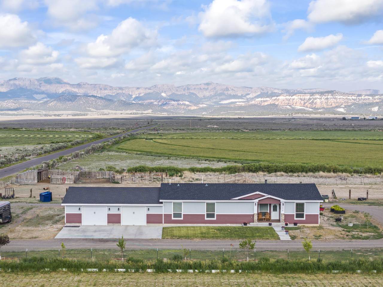 1036 Airport Rd - Photo 1