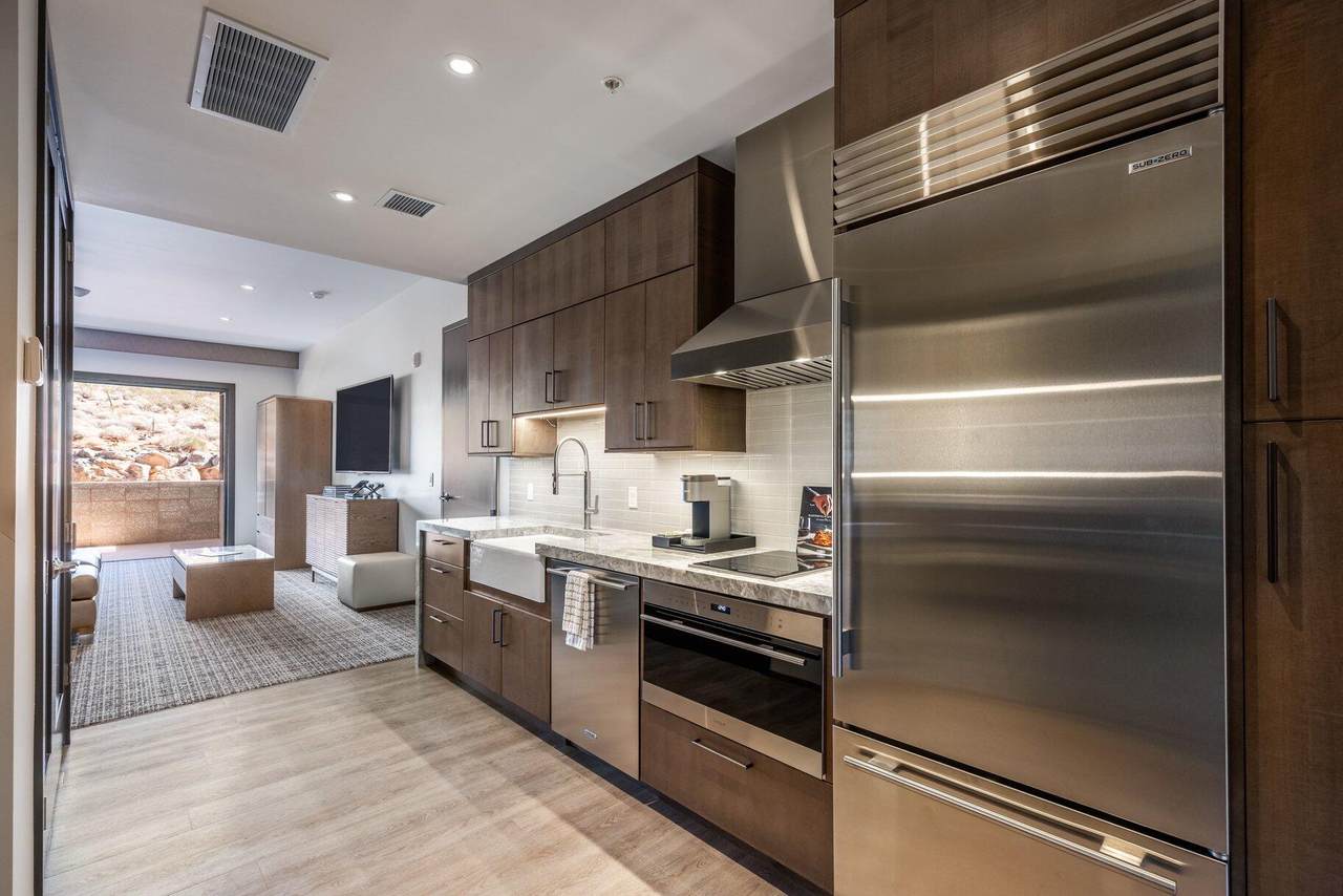 1550 Black Desert Dr - Photo 1
