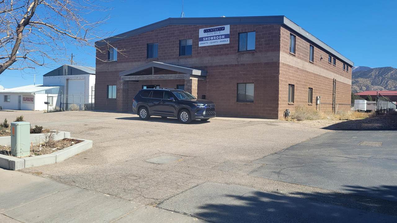 1144 Airport Rd - Photo 1