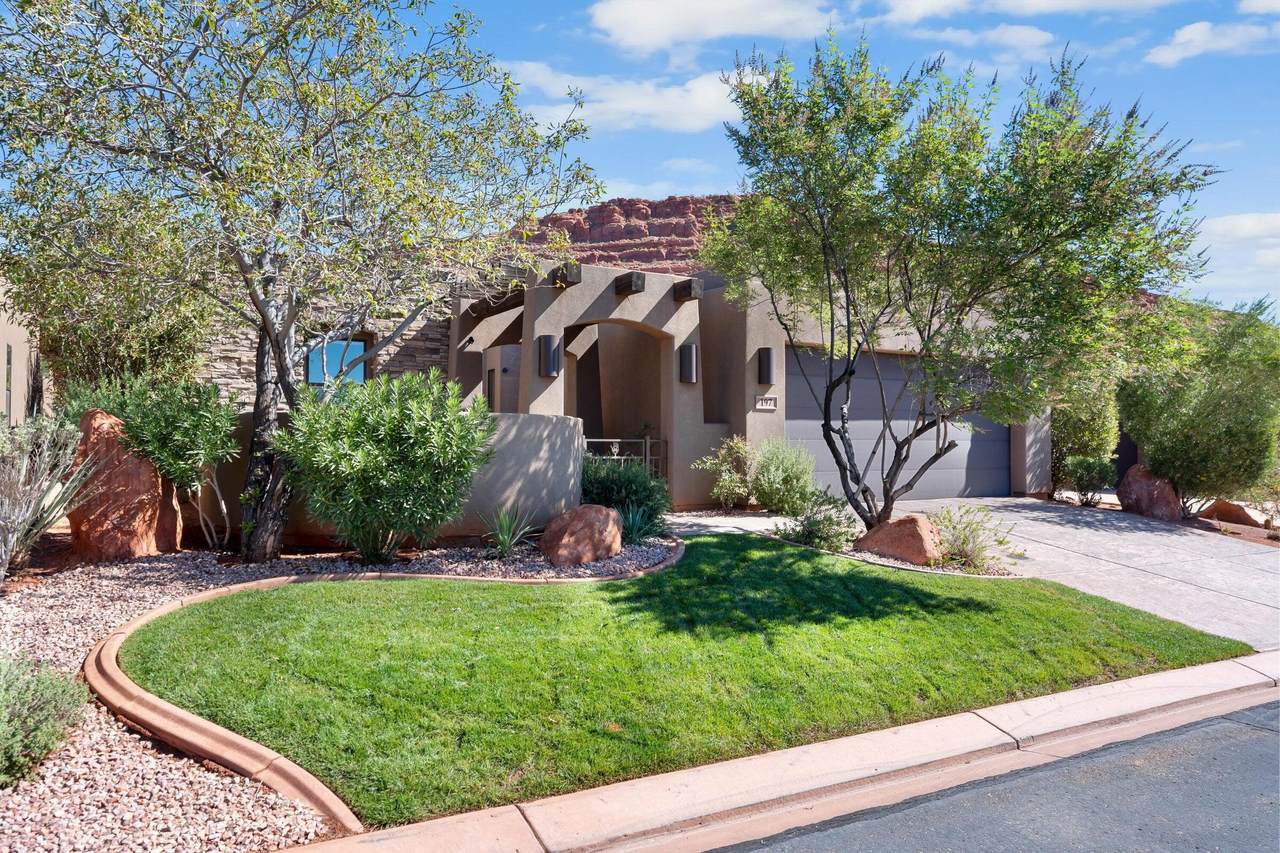 2139 Cougar Rock Cir - Photo 1
