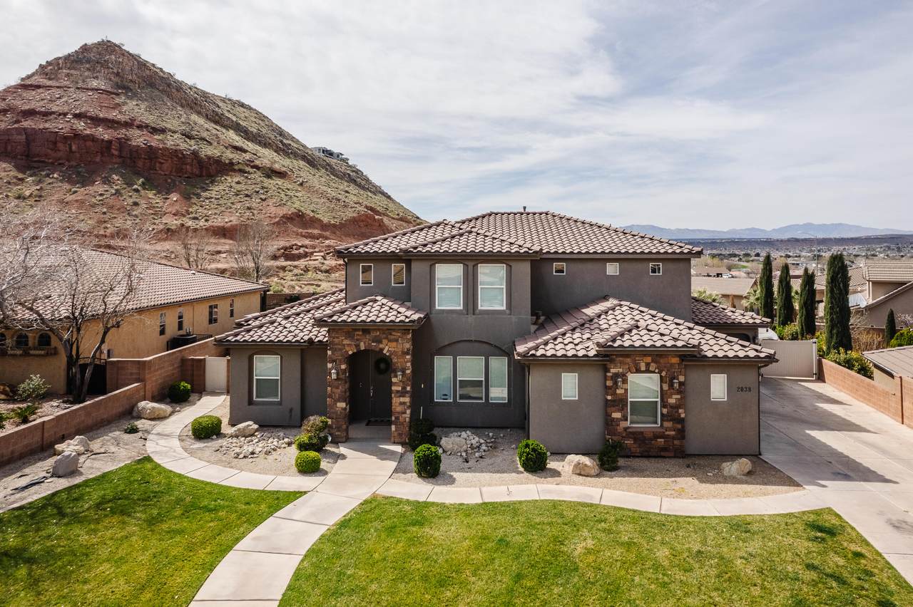 2038 Great Basin Dr - Photo 1
