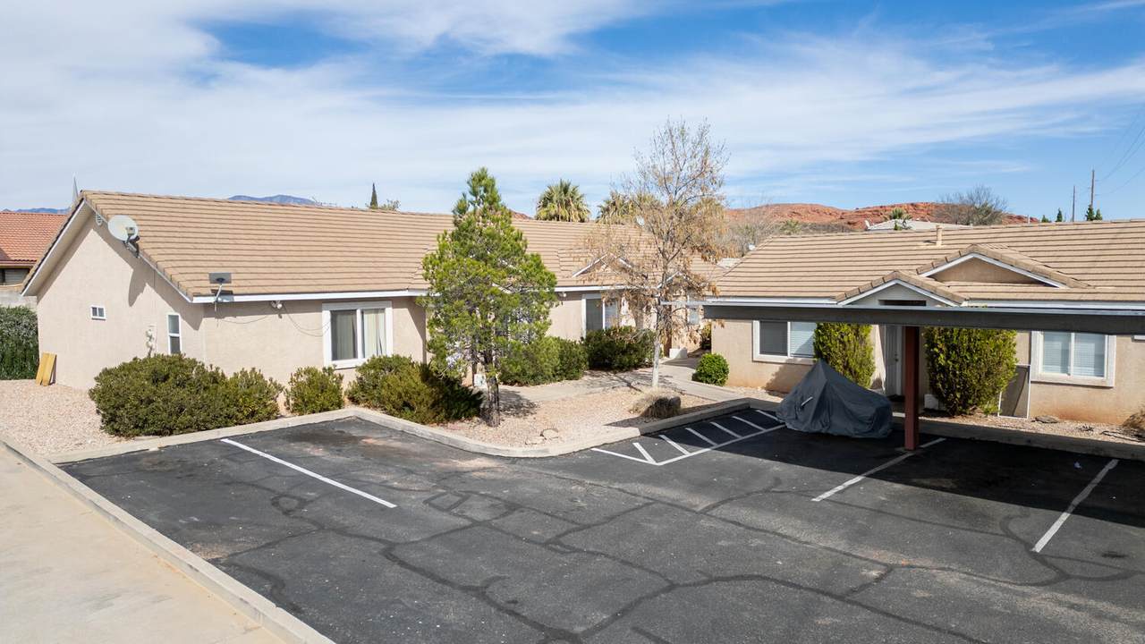 1474 1040 North - Photo 1