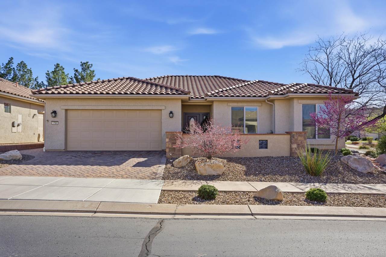 1763 Morane Manor Dr - Photo 1
