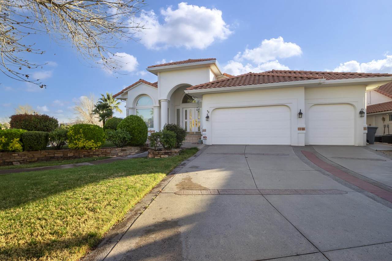  145 South Crystal Lakes Dr - Photo 1
