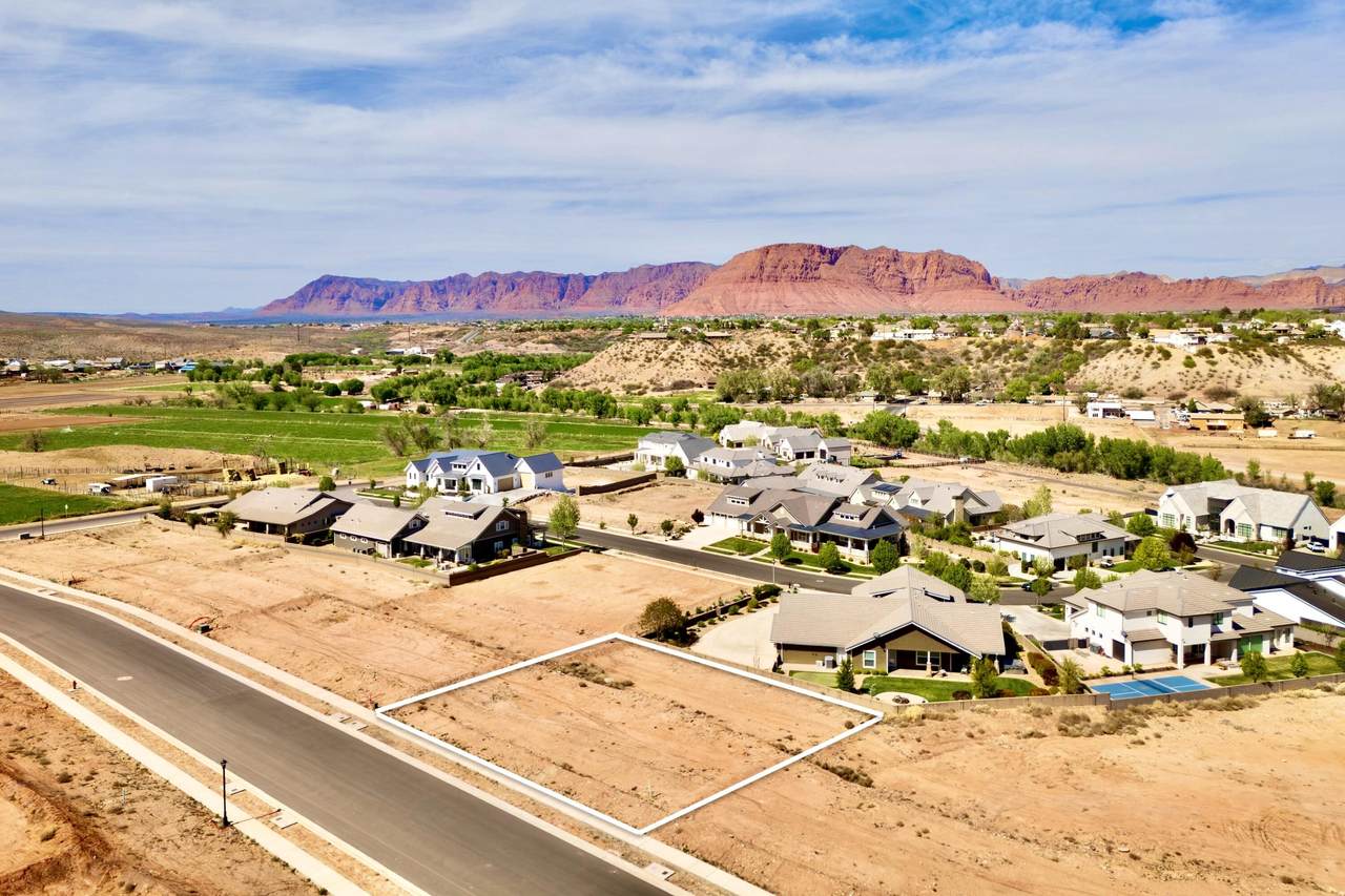  Clary Hills Dr - Photo 1