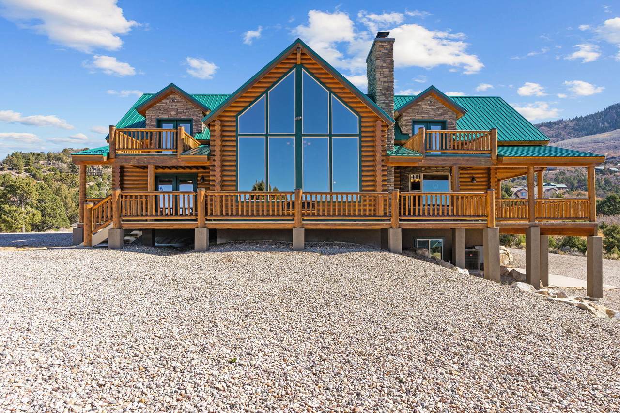 2015 High Juniper Dr - Photo 1