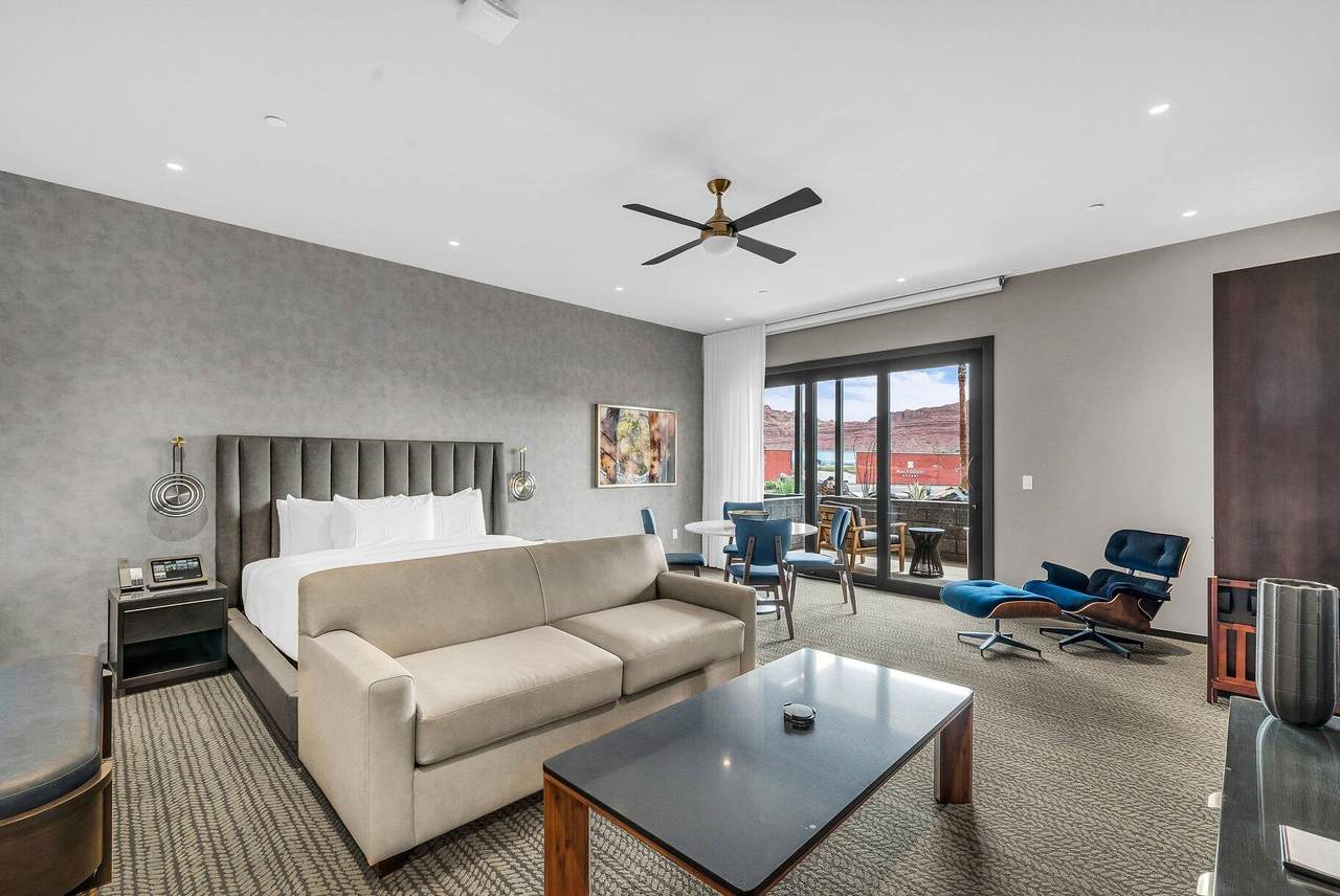 1400 Black Desert Dr - Photo 1