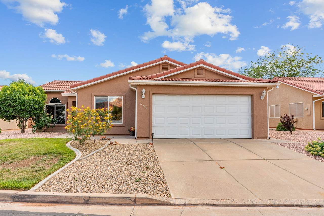 496 Oasis Dr - Photo 1