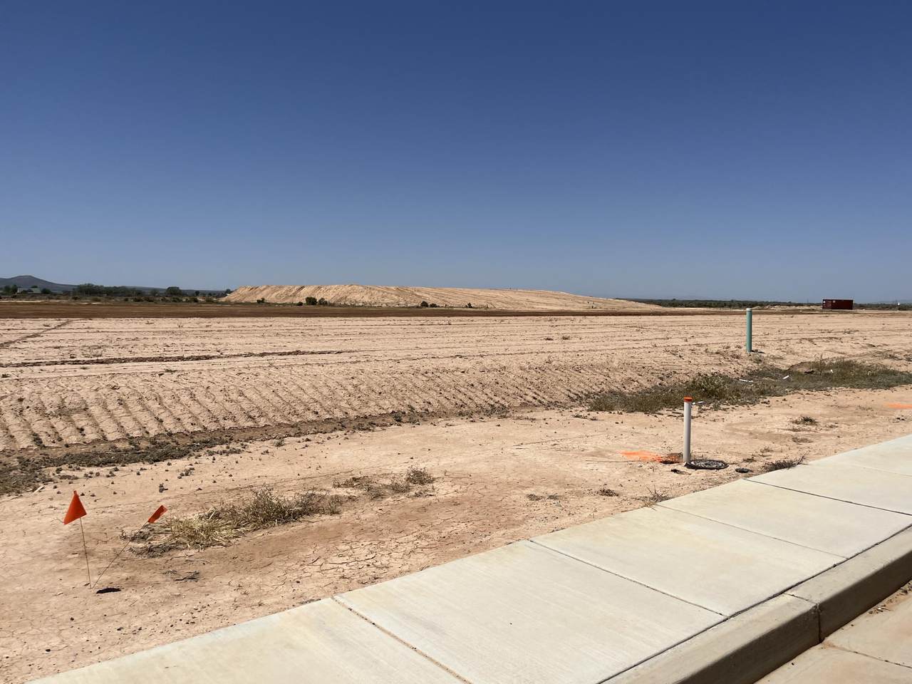 5107 75 - Photo 1