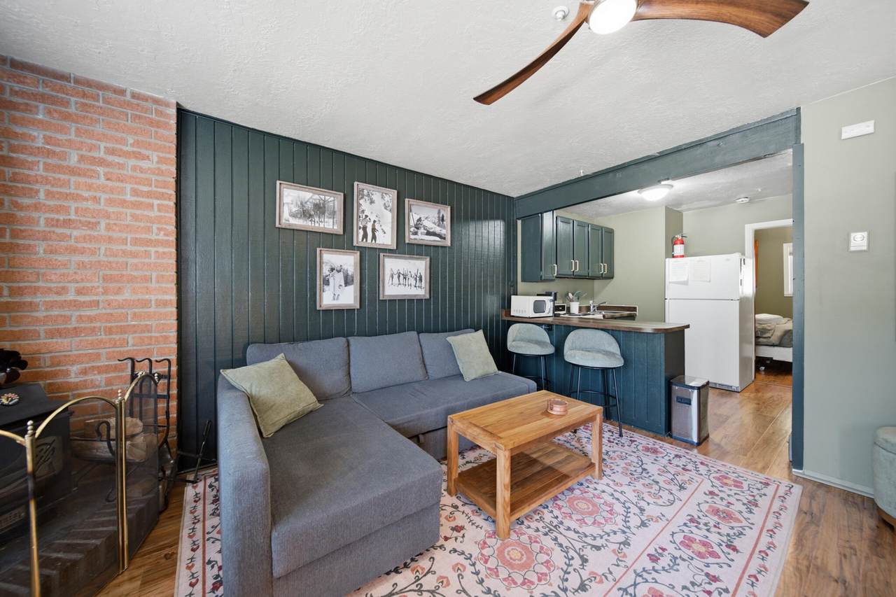 651 Snowflake Ln - Photo 1