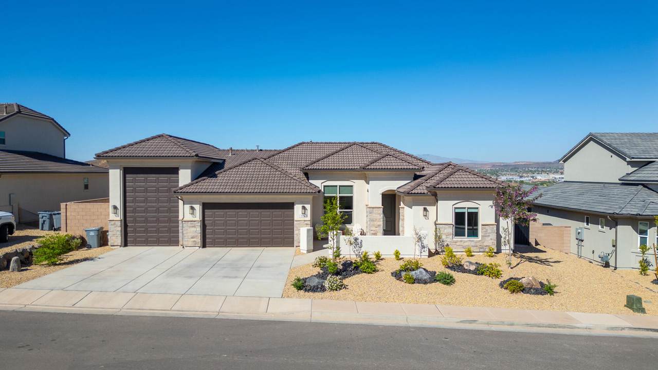 1916 Pleiades Way - Photo 1