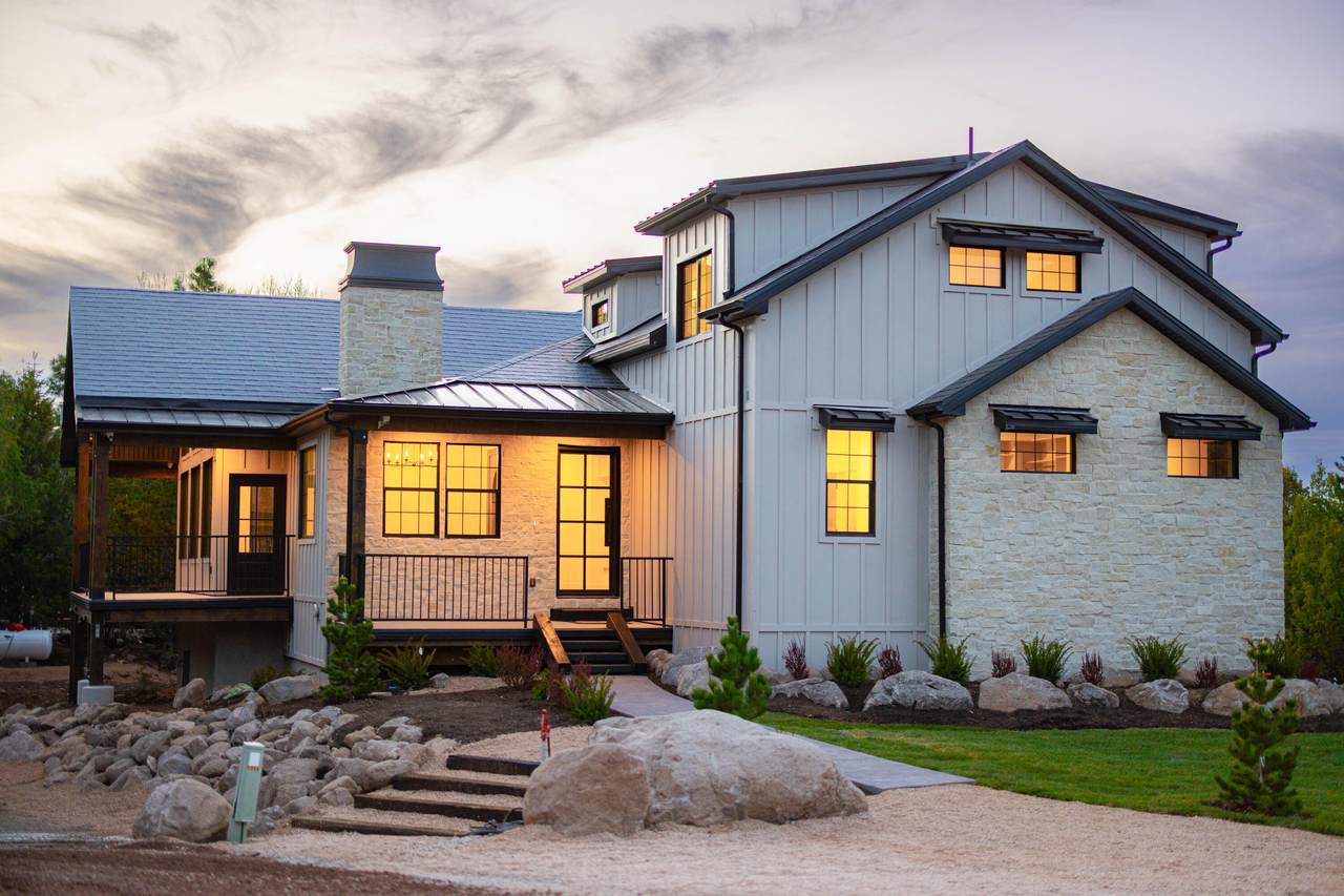 272 Cliff Rose Cir - Photo 1