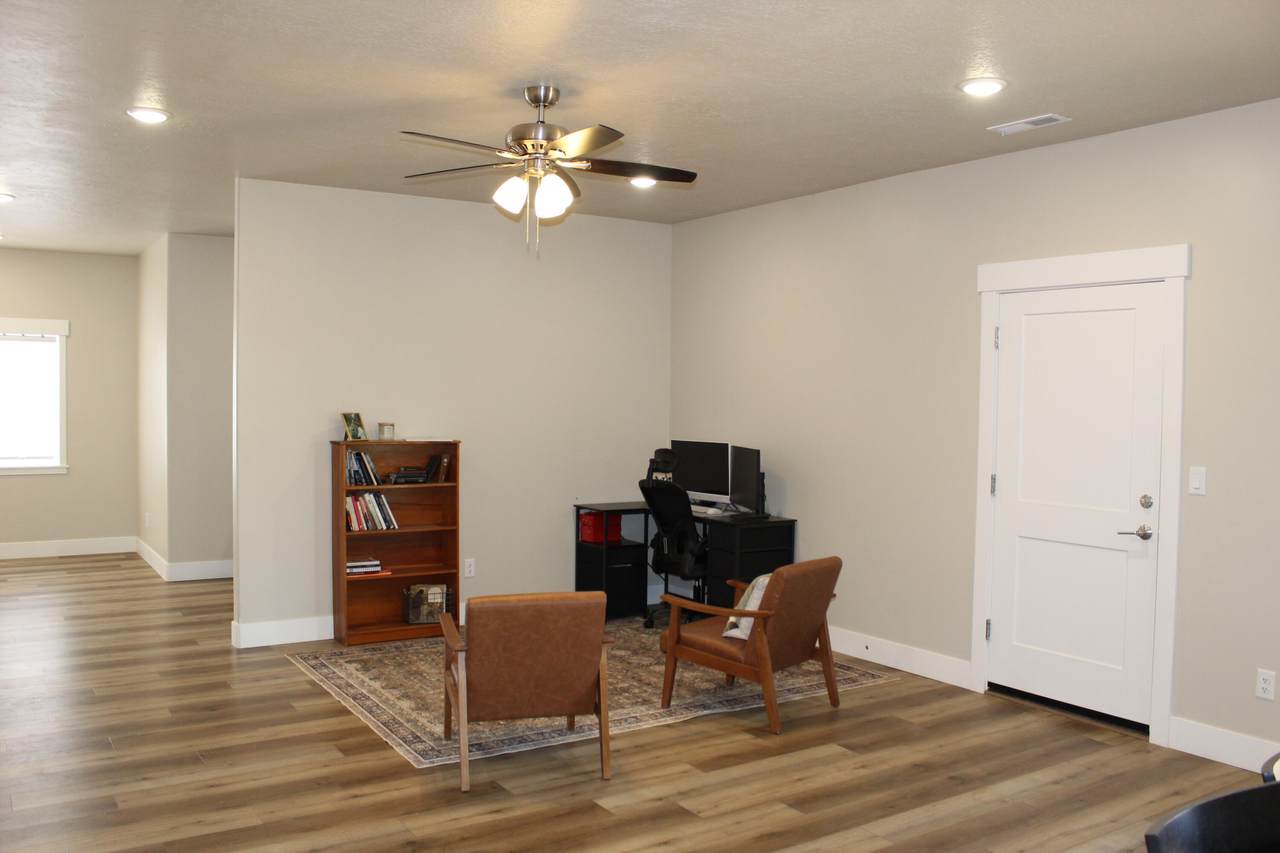 https://bt-photos.global.ssl.fastly.net/stgeorge/1280_boomver_1_26-273814-2.jpg