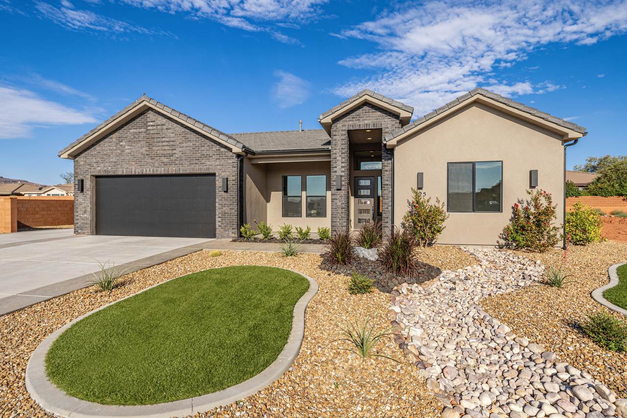525 Serenity Cir - Photo 1