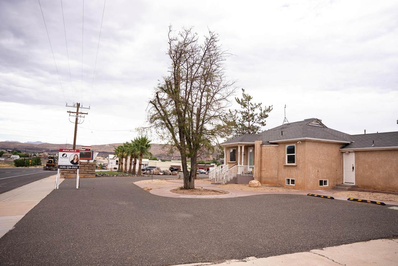 1545 State St - Photo 1