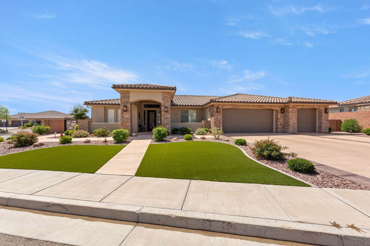 717 Osprey Dr - Photo 1