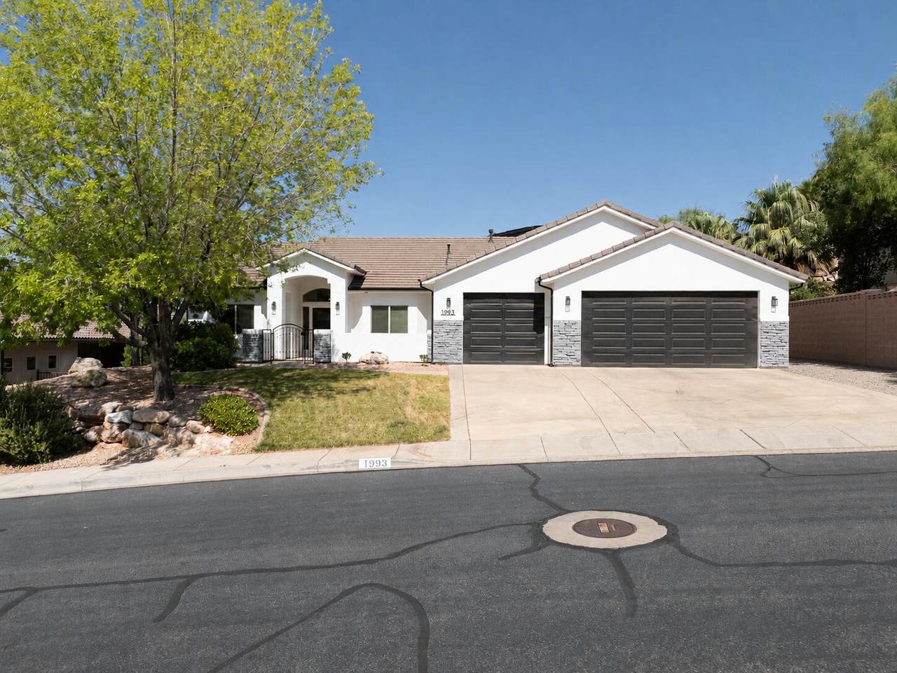 1993 Artesia Dr - Photo 1