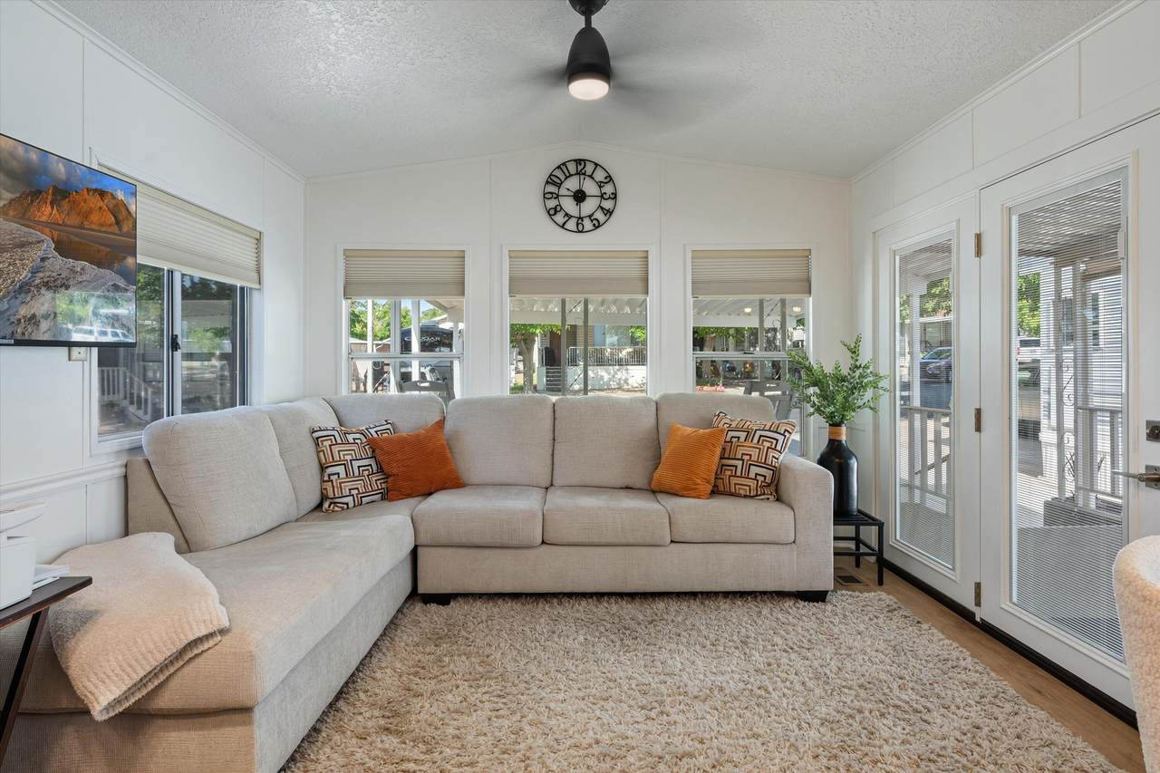 1150 Red Hills Parkway - Photo 1