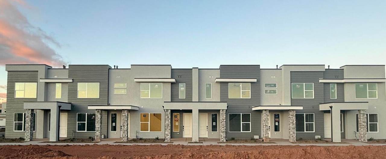 1084 Malibu Lane - Photo 1
