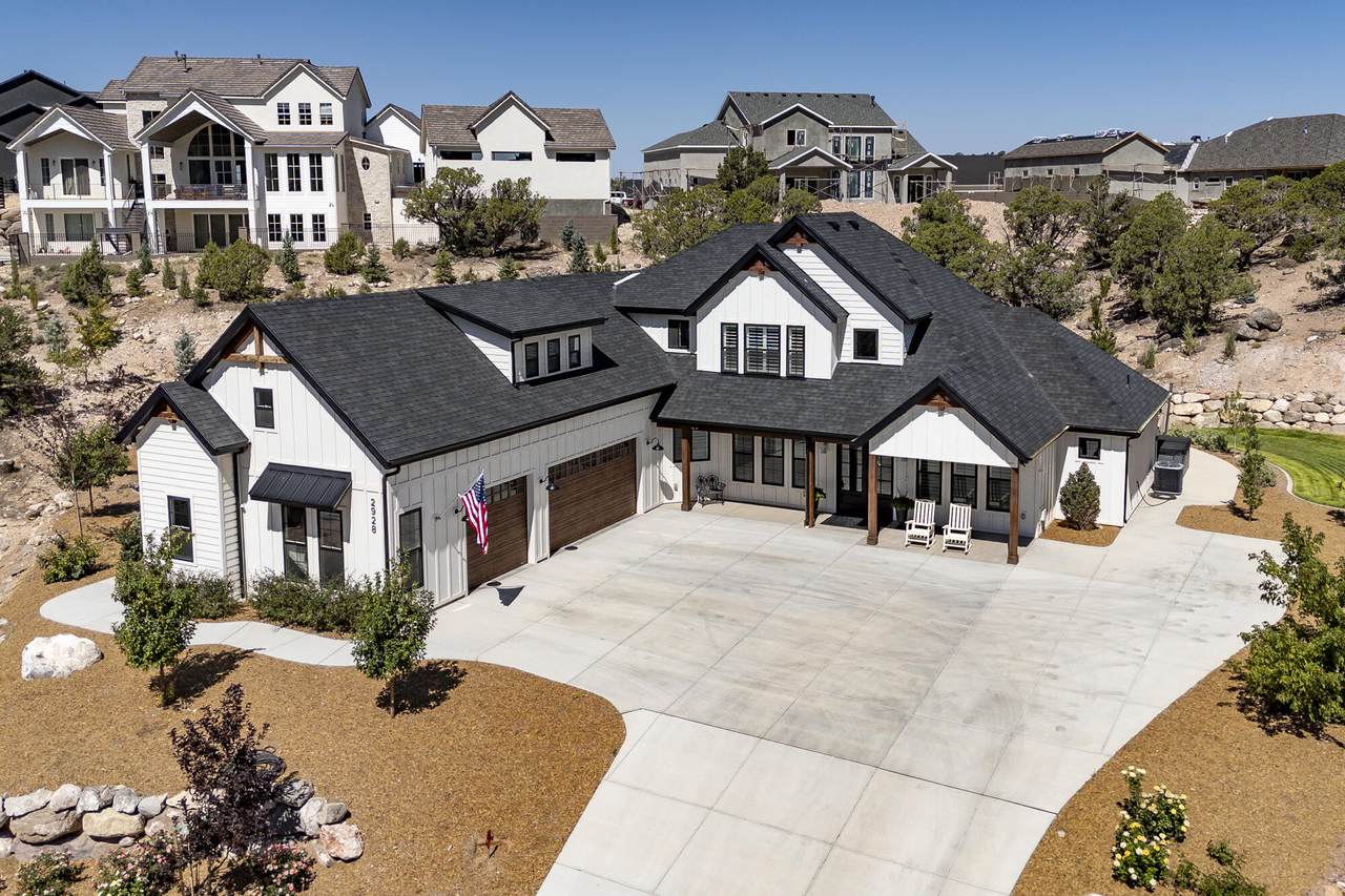 2928 Rock Ridge Cir - Photo 1