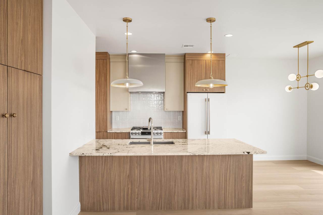 1008 Manen St - Photo 1