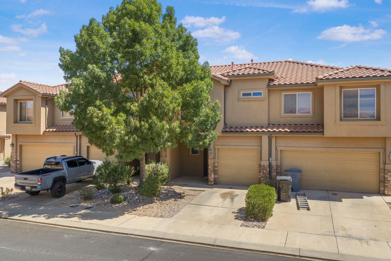 2516 Manzoni Rd - Photo 1
