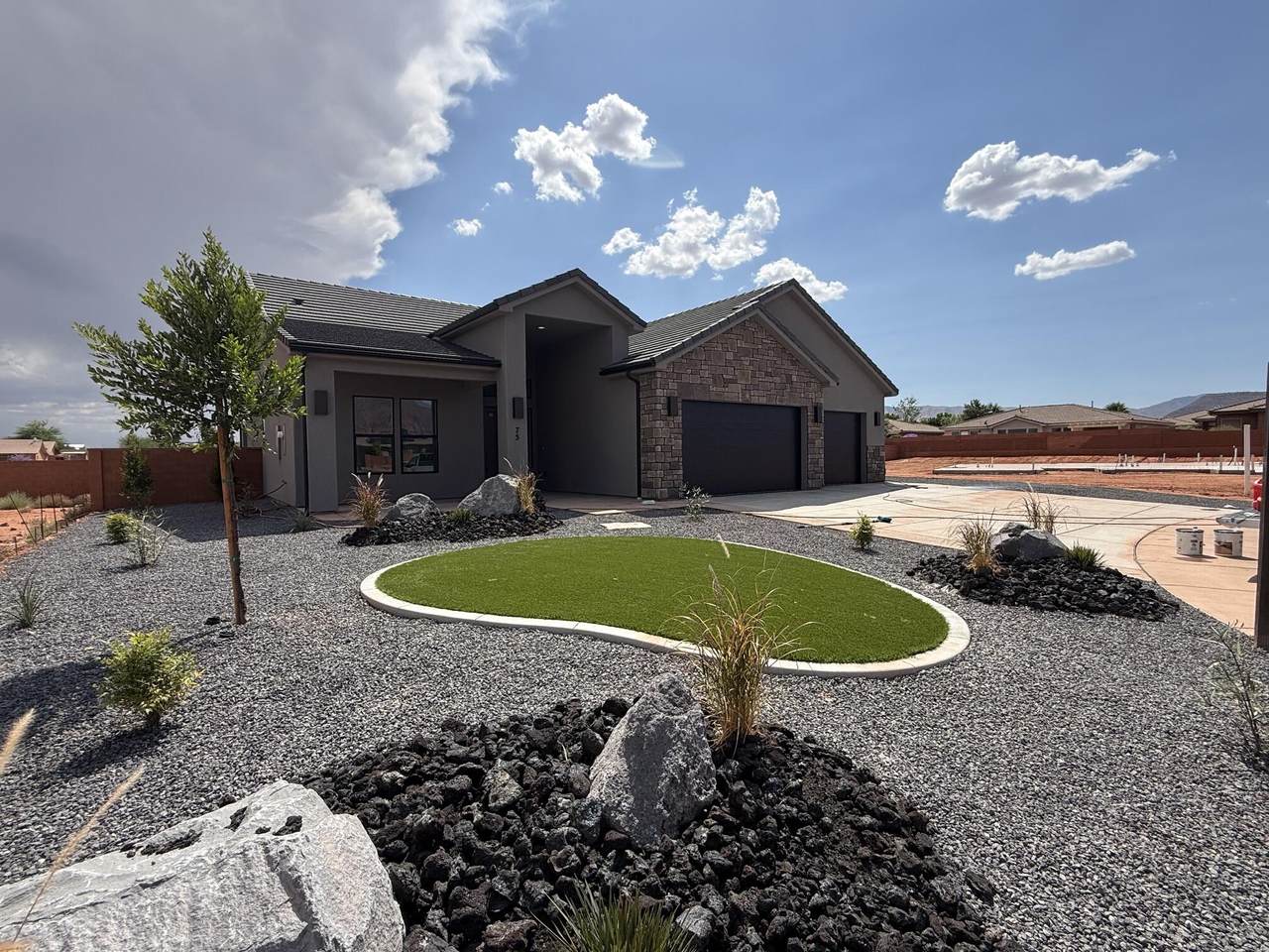 75 Serenity Cir - Photo 1
