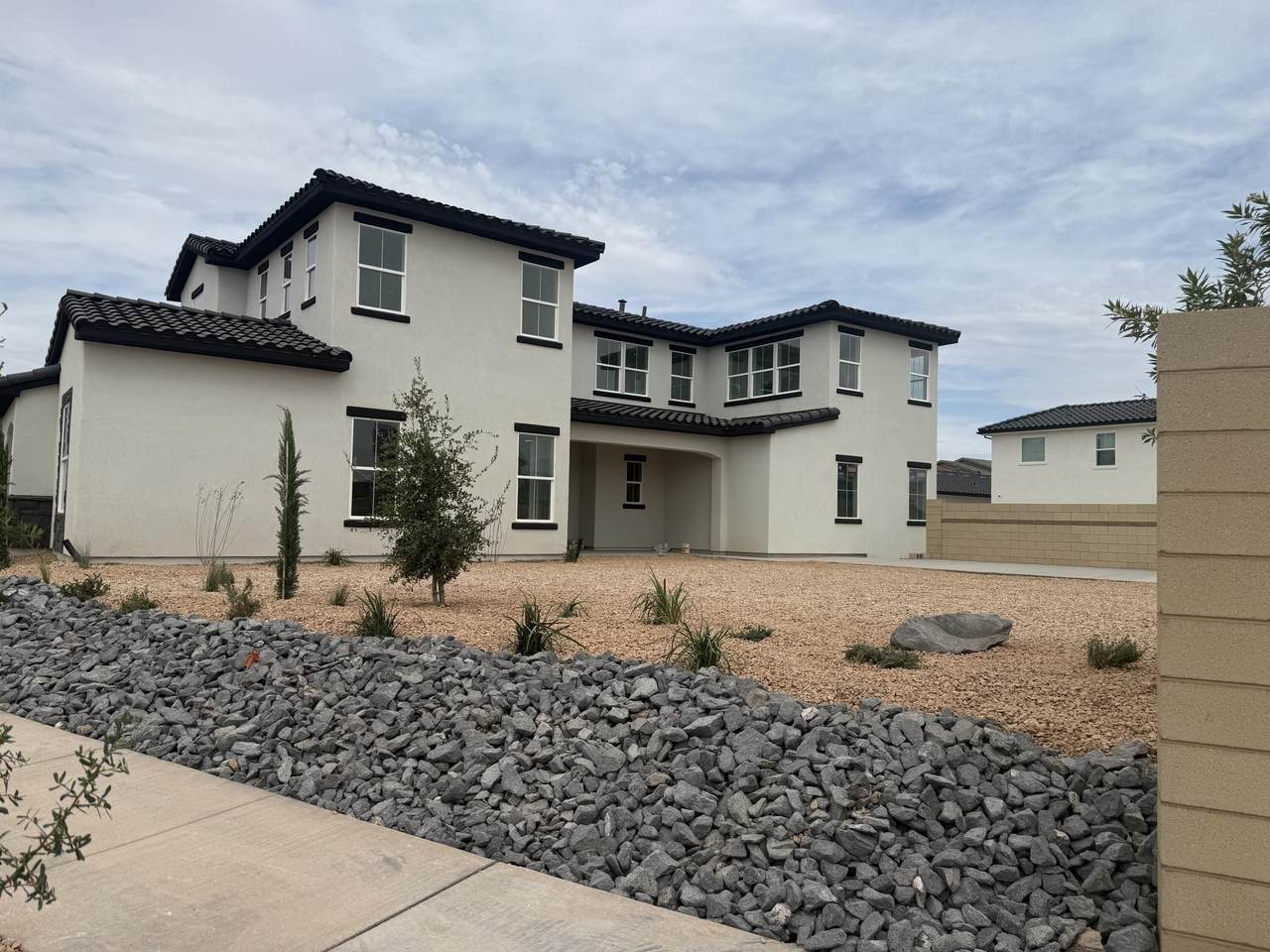 478 Avery Ln - Photo 1