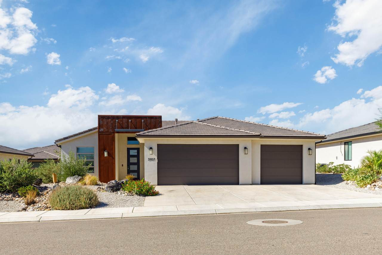 3107 Lavatera Dr - Photo 1