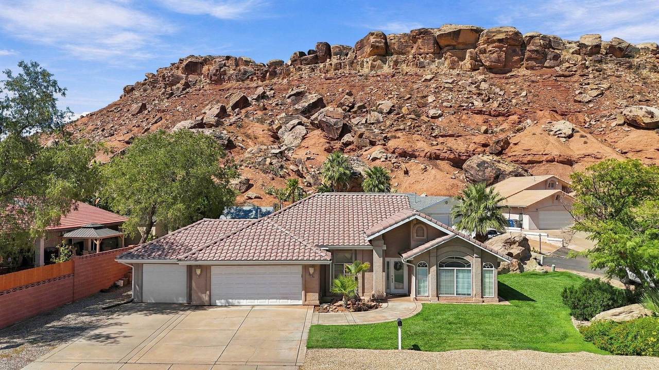 2786 Bloomington Hills Dr - Photo 1