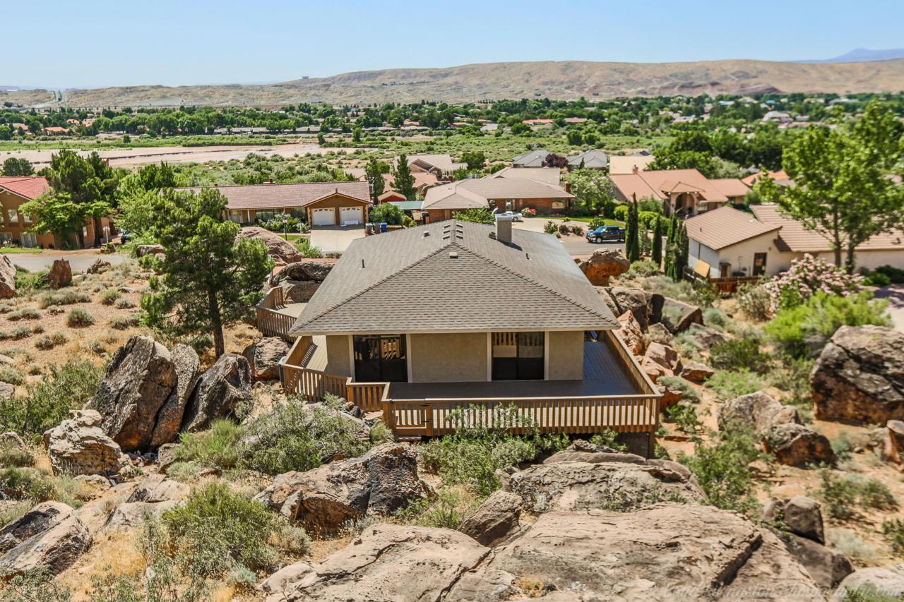 724 Escalante Dr - Photo 1
