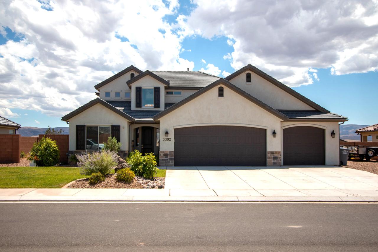 3392 Blackbrush Dr - Photo 1