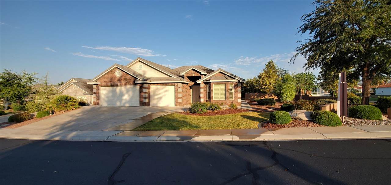 1730 Stonebridge Dr - Photo 1