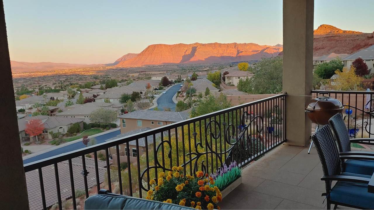 1688 Glen Canyon Cir - Photo 1