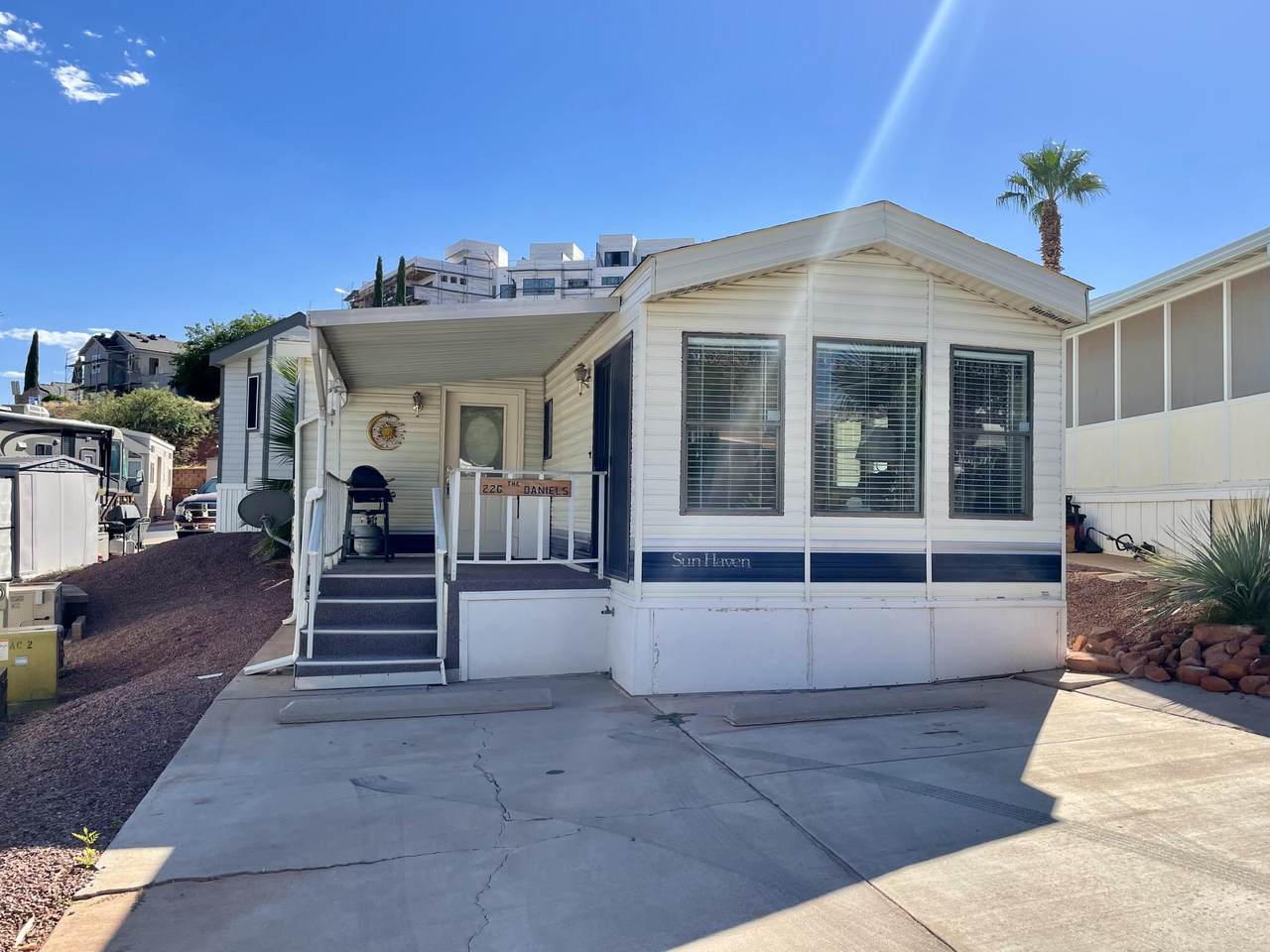 840 Twin Lakes Dr - Photo 1
