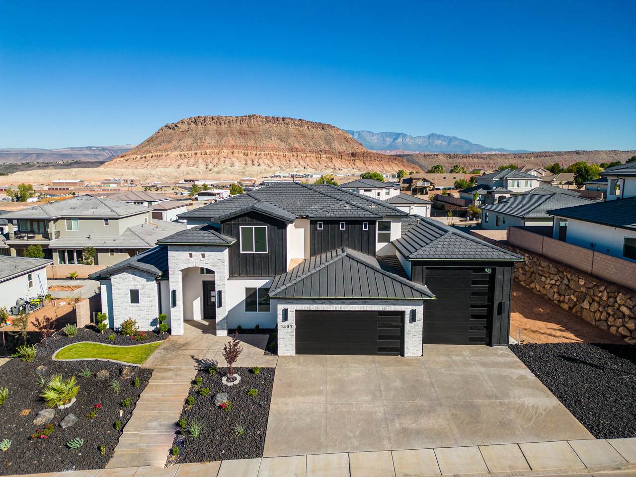 1437 Centaurus Way - Photo 1