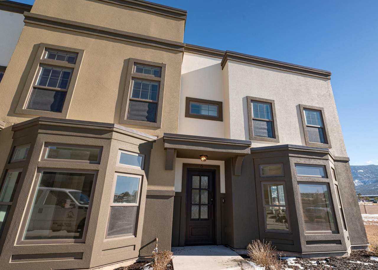 899 Lincoln Ave - Photo 1