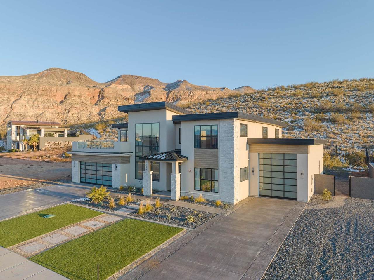 1463 Torrey Pines Rd - Photo 1